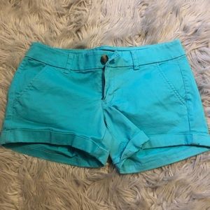 Women’s American Eagle Khaki shorts